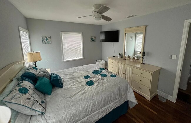 Building Photo - 420 Ribault Ave