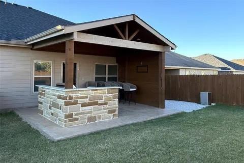 Building Photo - 1104 Rainer Dr