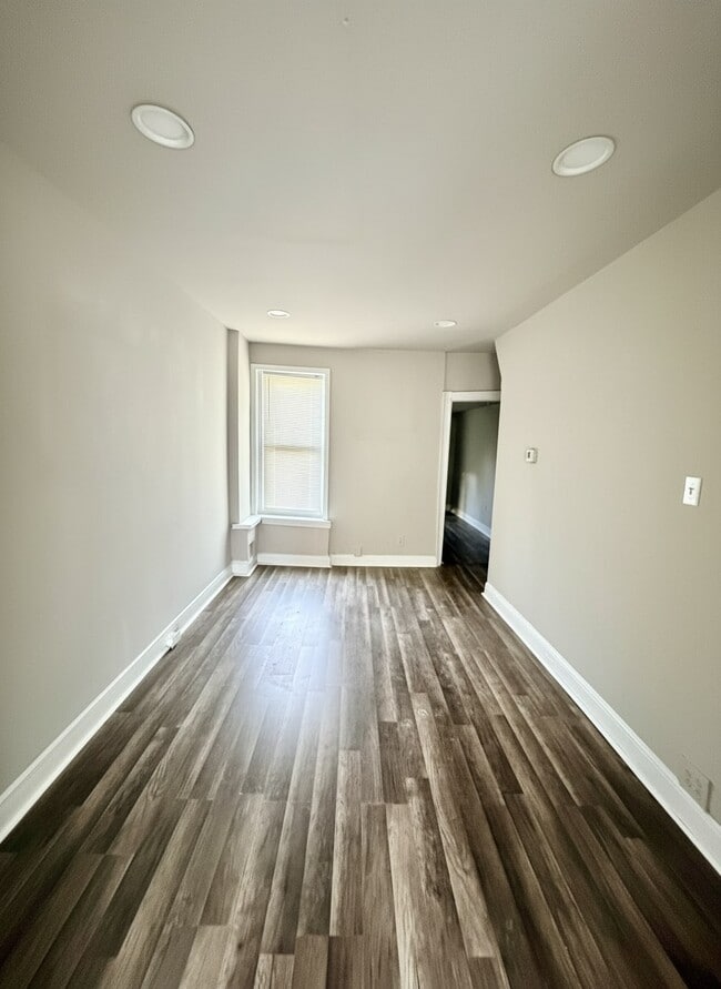 Building Photo - 88 E Garfield St