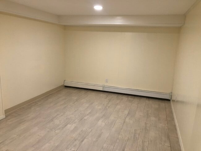 Building Photo - 2618 Ramona St