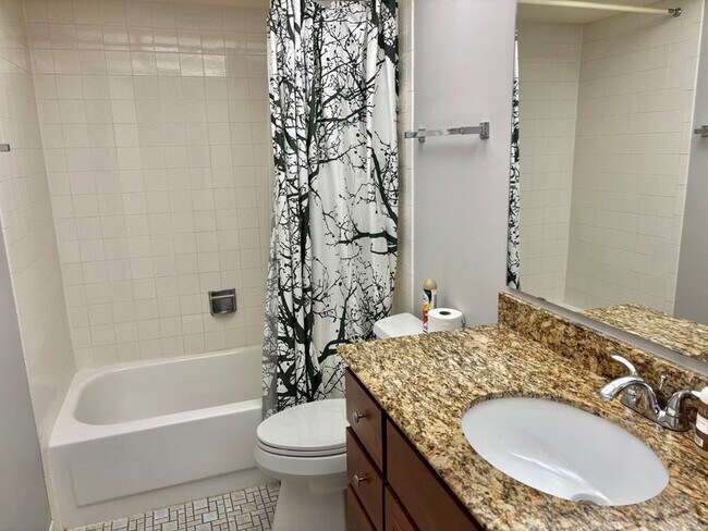Building Photo - 375 Plum Creek Dr
