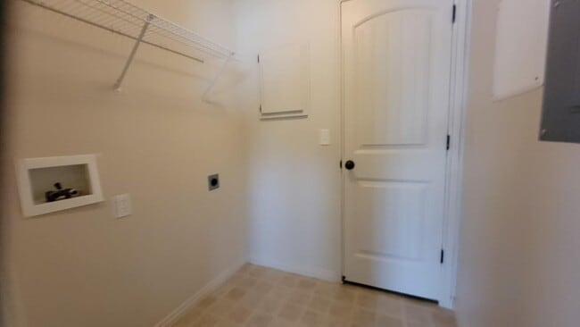 Building Photo - Gorgeous Eagle Mountain Condo!