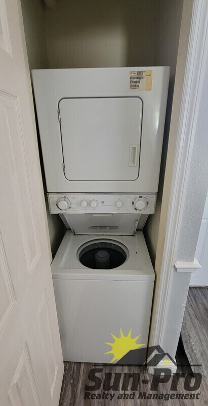 Building Photo - 480 Reed Canal Rd