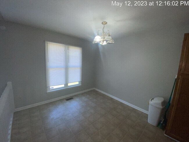 Building Photo - 6951 Calamar Dr