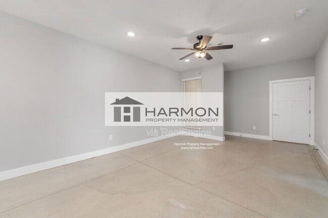 Building Photo - 2168 S Thatcher Ct