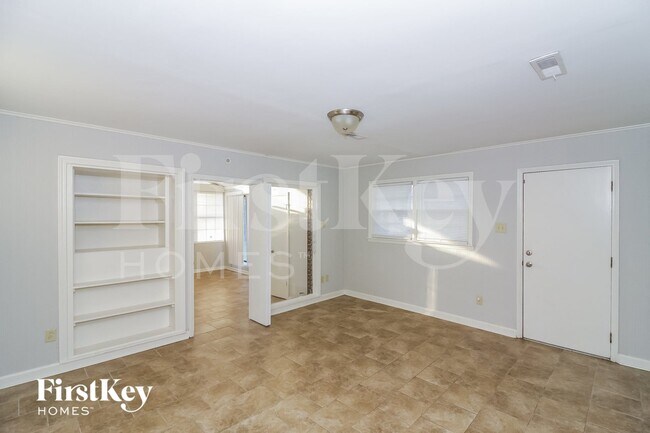 Building Photo - 1569 Marcia Rd