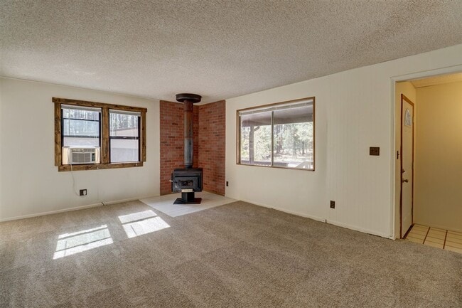 Building Photo - Rent this Cabin that backs to Prescott Nat...