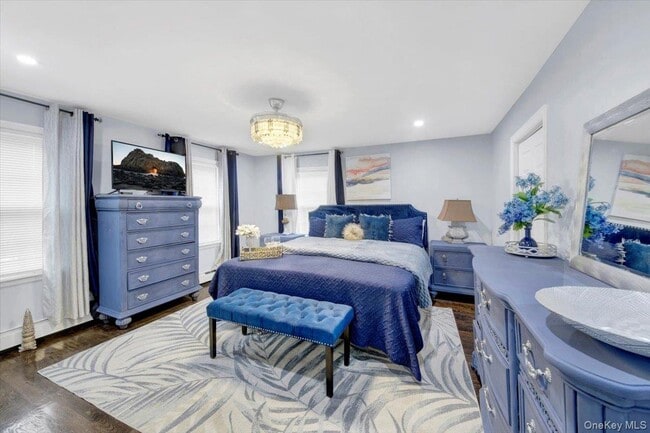 Building Photo - 75 W Kingsbridge Rd