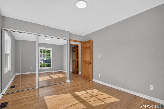 Building Photo - 105 Bear Paw Rd