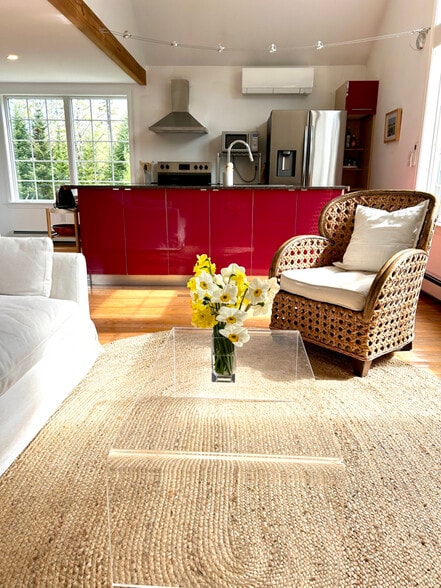 Building Photo - 67 Regatta Dr