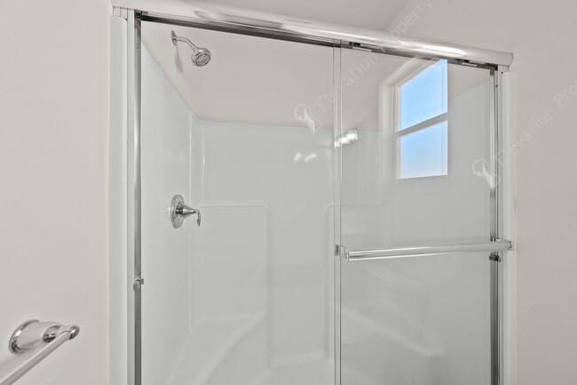 Building Photo - 2023 Hayden 3BR-2BA townhome in Redmond's Dry Canyon Community