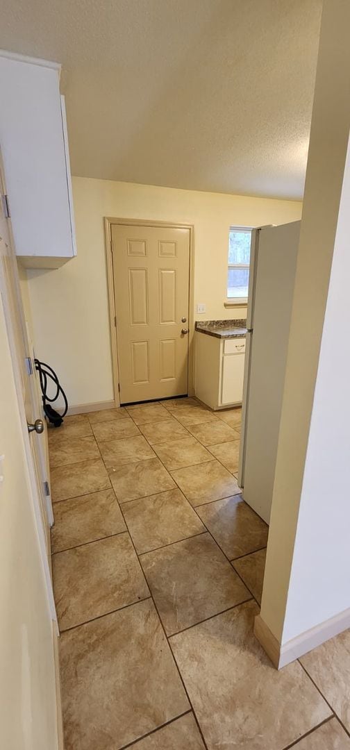 Building Photo - 134 Ash St