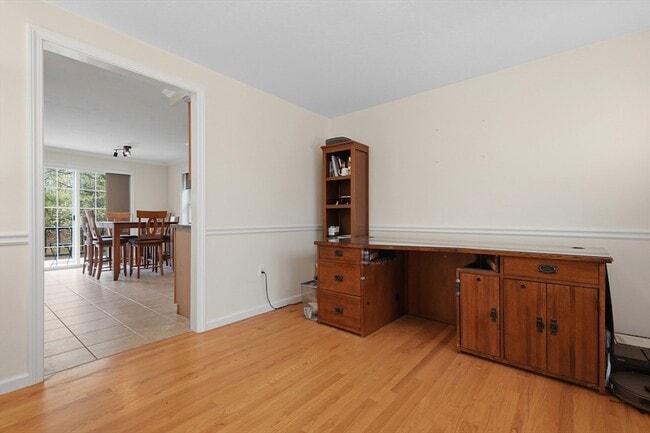 Building Photo - 27 Colburn St
