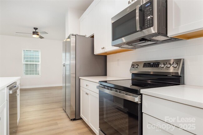 Building Photo - 306 New Gallant Dr