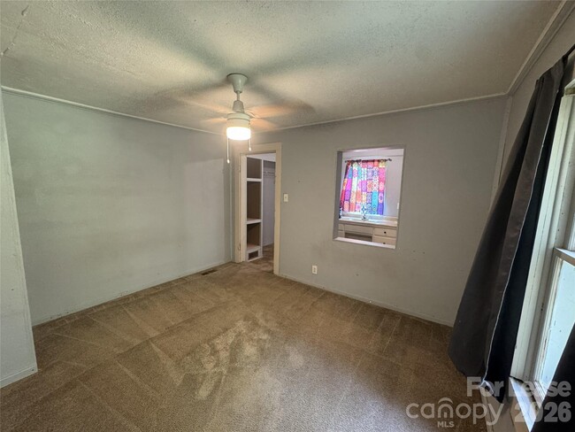 Building Photo - 1410 Dillard Ln