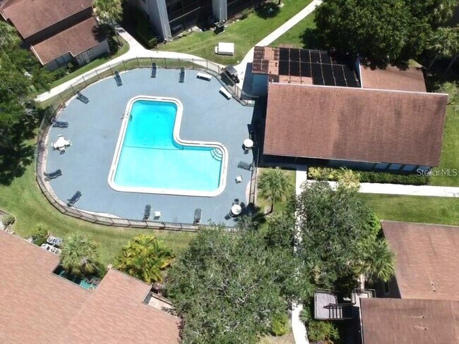 Building Photo - 6340 Newtown Cir