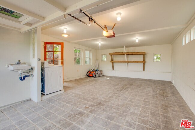 Building Photo - 2534 7th St