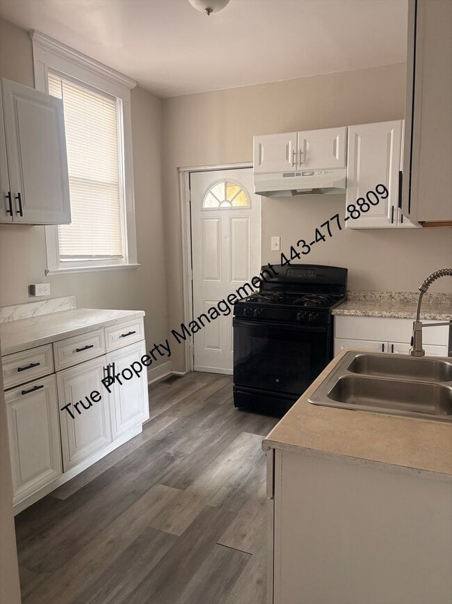 Building Photo - 2635 Park Heights Terrace
