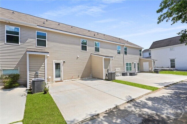 Building Photo - 109 Birch Cir