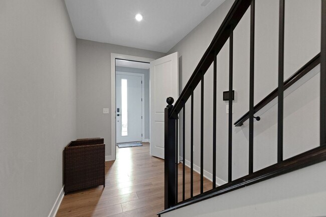Building Photo - Charming 3BR  townhome in McCordsville