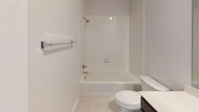Building Photo - 125 Camella St