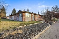 Building Photo - 1334 W Garland Ave