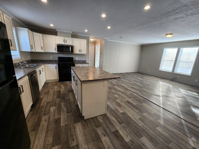 Building Photo - 3726 Birch St