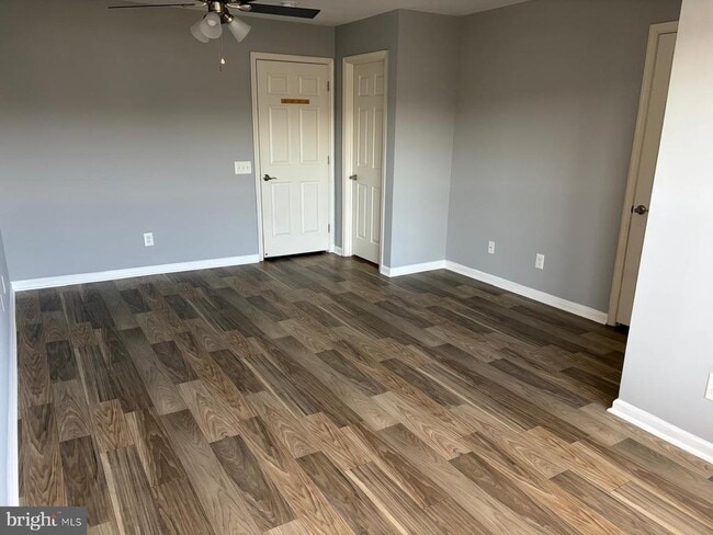 Building Photo - 46 Lisa Dr