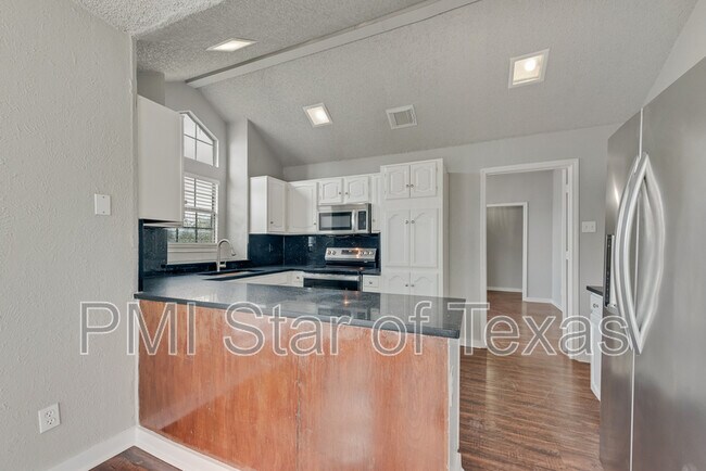 Building Photo - 13214 Fall Mnr