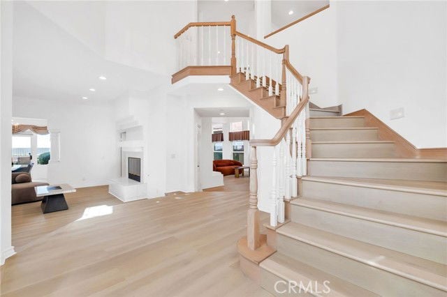 Building Photo - 21881 Via Del Lago