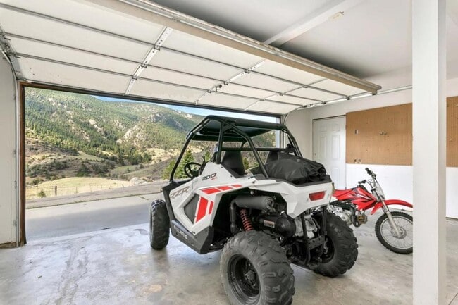 Building Photo - 12615 Co Rd 43