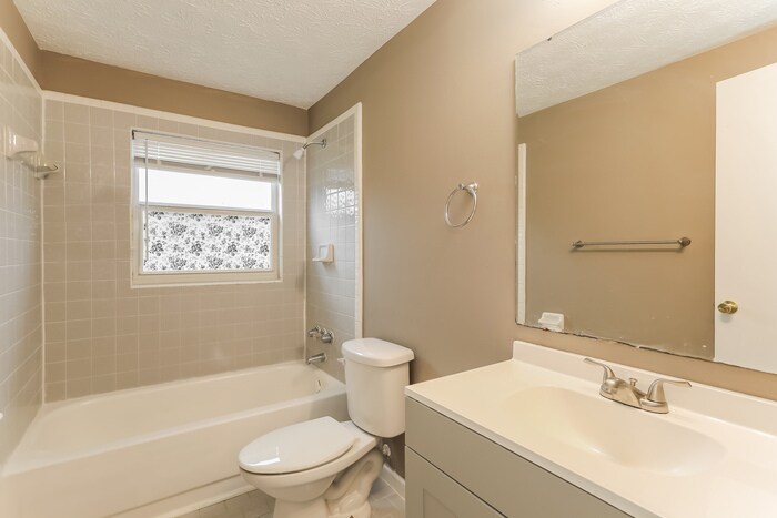 Building Photo - 8567 Canton Dr