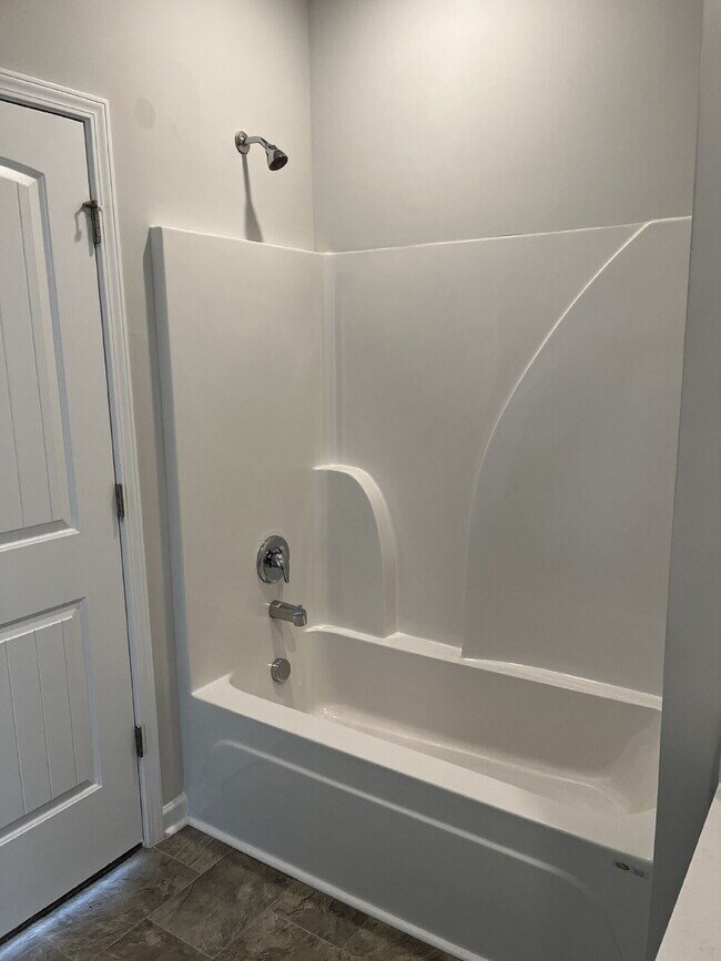 Building Photo - 453 Augustine Dr