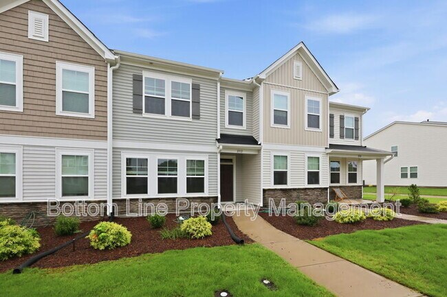 Building Photo - 2312 Kasota Ln