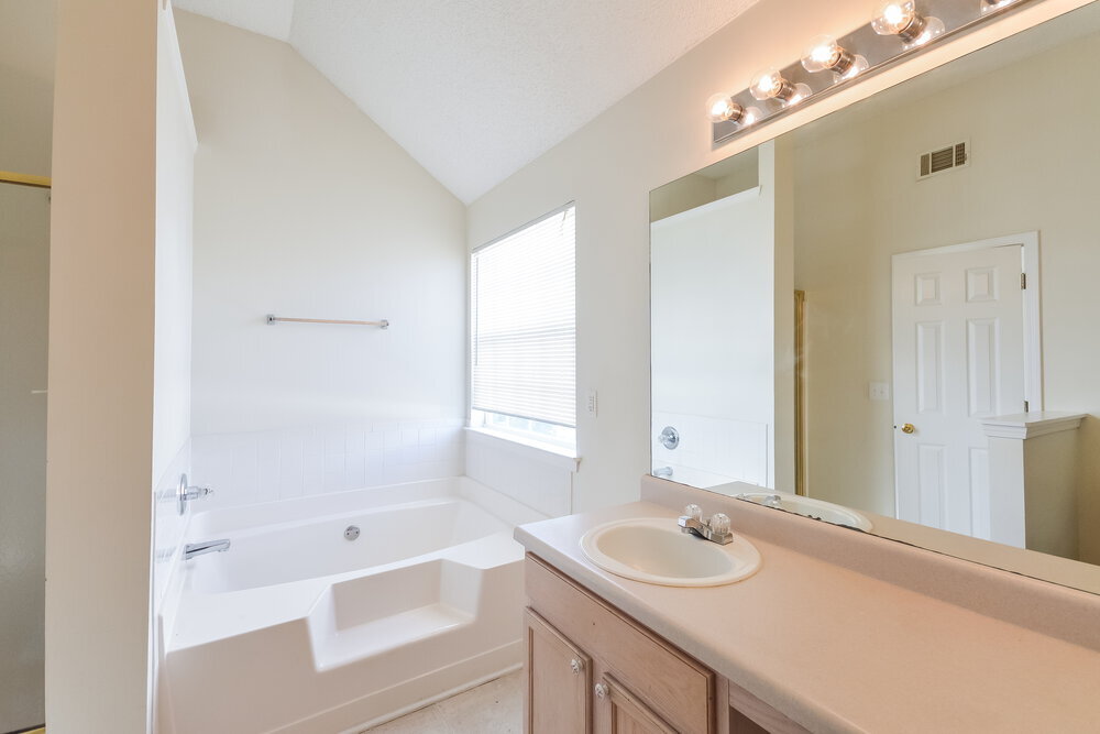 Building Photo - 4520 Millenium View Ct SW