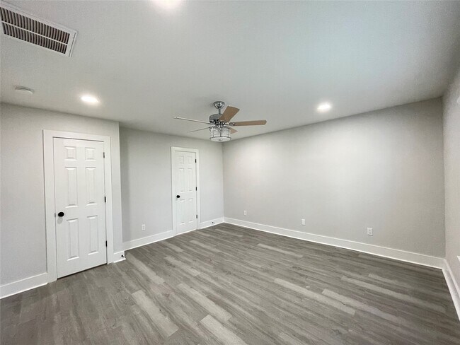 Building Photo - 20919 Hall Colony Ct