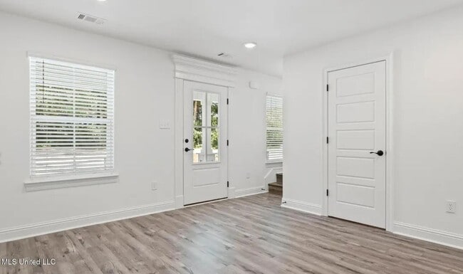 Building Photo - 1511 2nd St