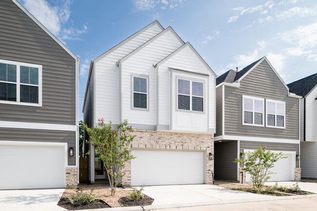 Building Photo - 417 Stonework Garden Ln