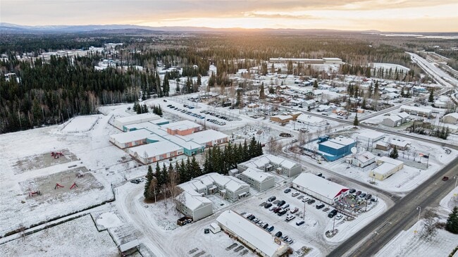 Building Photo - 350 S Santa Claus Ln