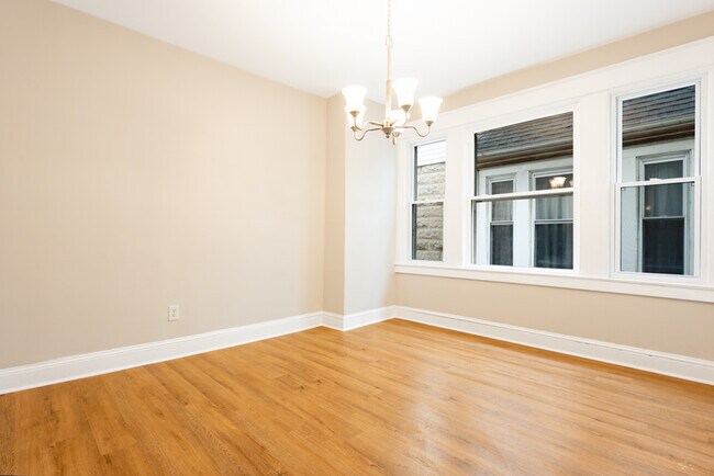 Building Photo - 2013 Edgmont Ave