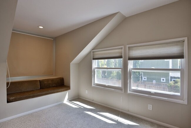 Building Photo - 1020 Madison Ave