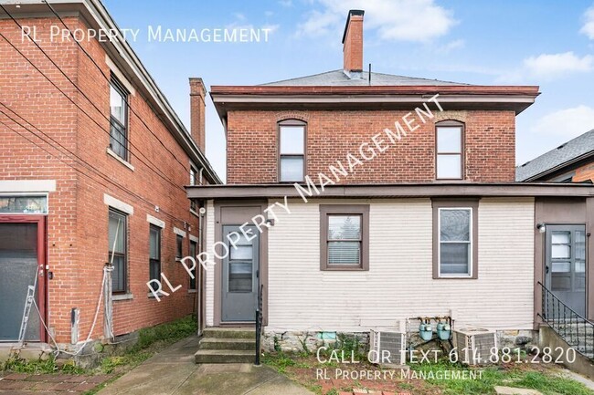 Building Photo - Charming 2 bedroom 1 bathroom duplex in Ge...