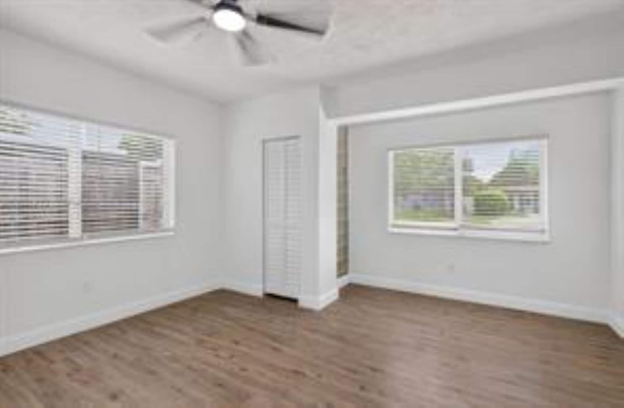 Building Photo - 540 NE 61st St