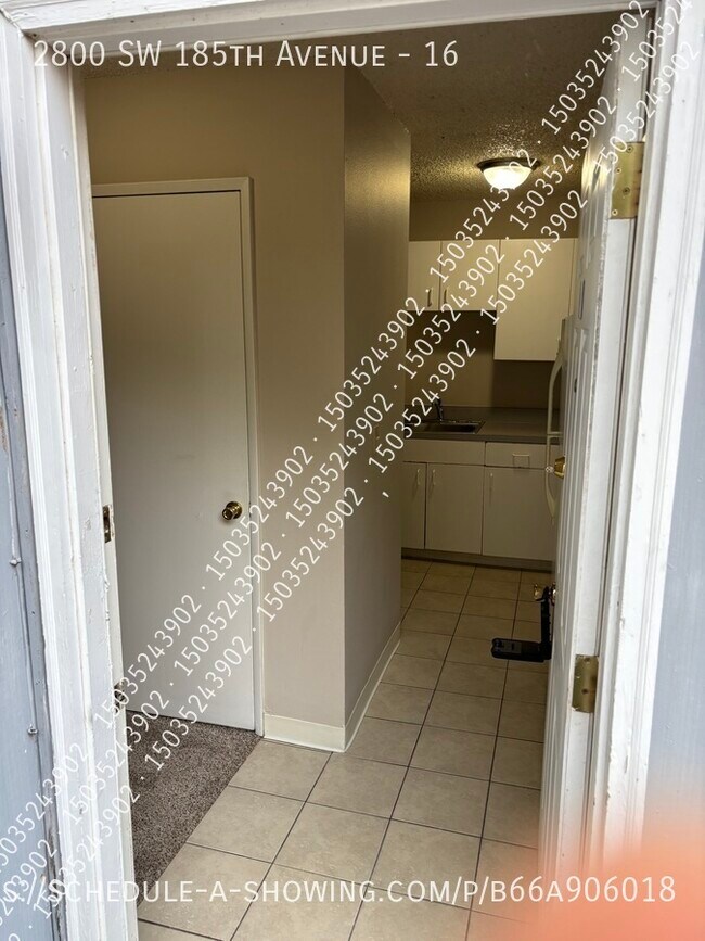 Building Photo - 2800 SW 185th Ave