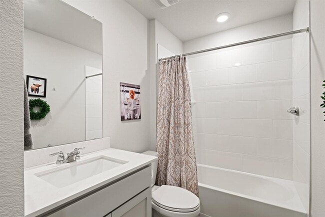 Building Photo - 405 Perry Pl