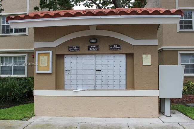 Building Photo - 11730 SW 2nd St