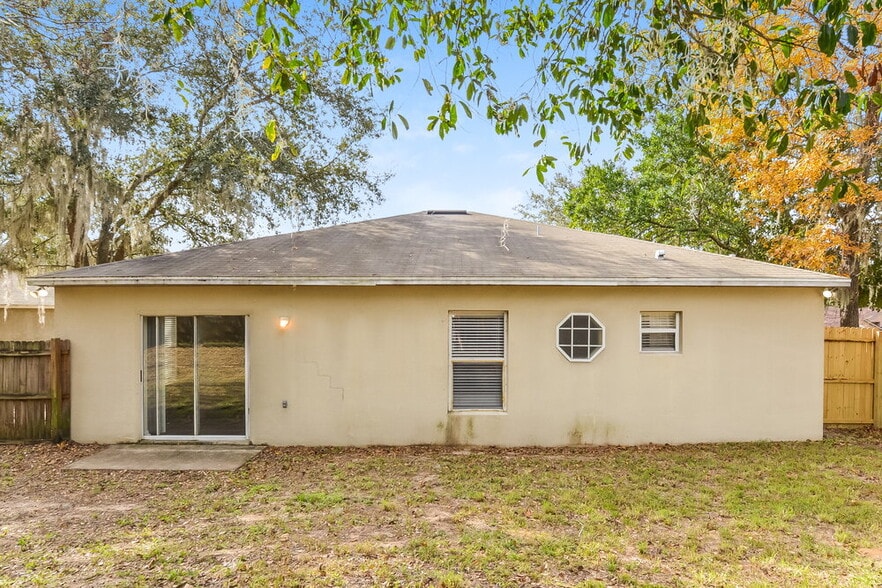 Building Photo - 792 Lake Doe Blvd