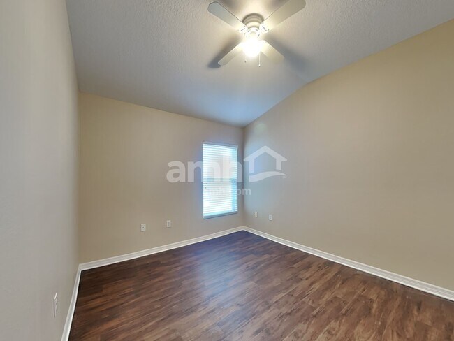 Building Photo - 34842 Marsh Glen Ct