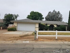 Building Photo - 5090 Viceroy Ave