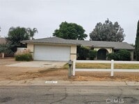 Building Photo - 5090 Viceroy Ave